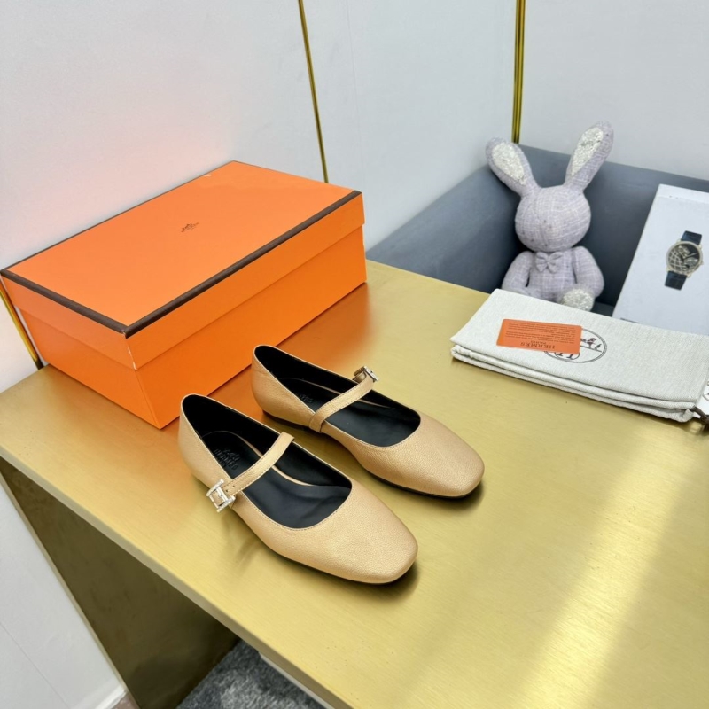 Hermes flat shoes